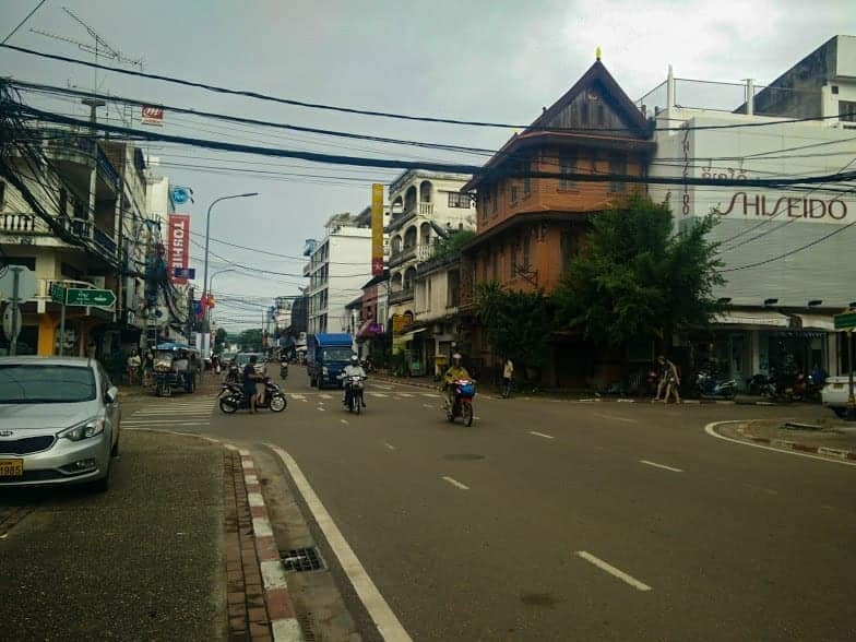 things to do in Vientiane streets