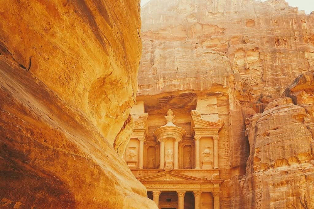 Petra ultimate travel bucket list