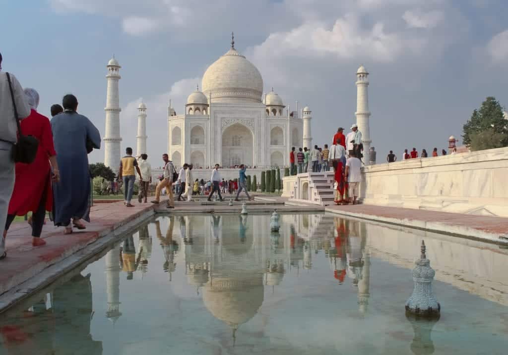Taj Mahal Ticket Hacks: How to Avoid the Queue at the Taj Mahal