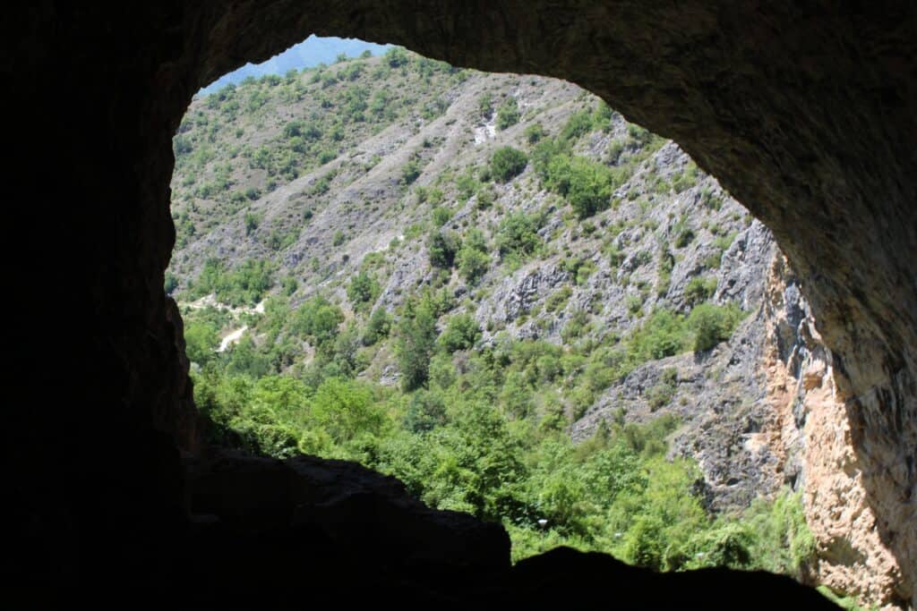 peshna cave places to visit in macedonia