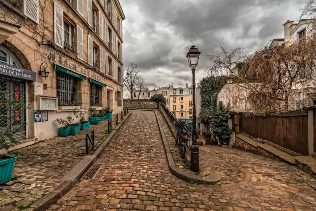 montmartre vineyard paris off the beaten path