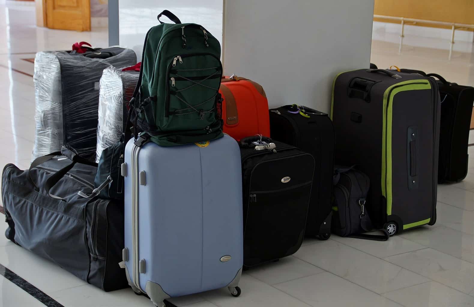 15 Common travel packing mistakes all travelers do before a trip