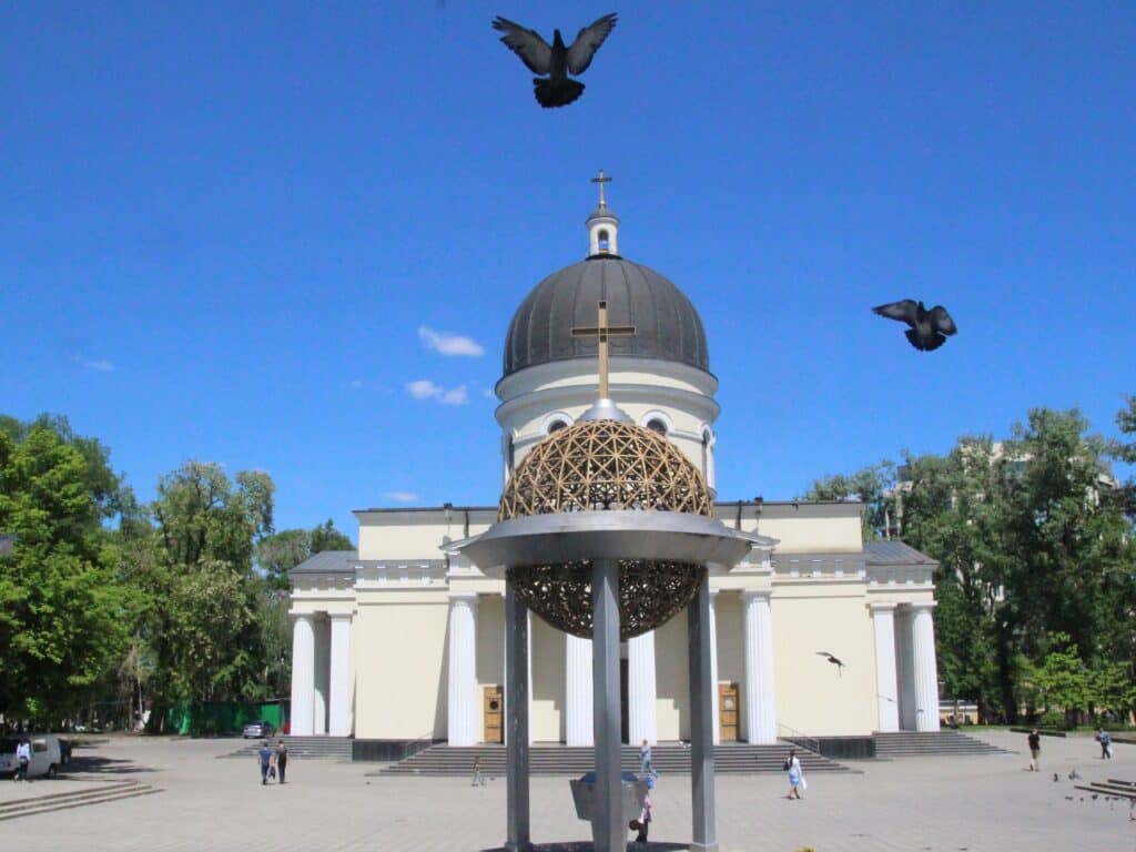 cathedral park chisinau