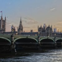 how to visit london on a budget
