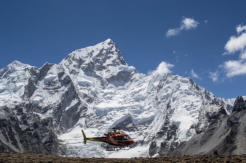 everest helicopter guide