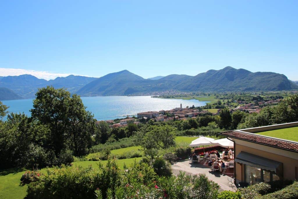 How To Spend 10 Days in Italy: 6 Amazing Itineraries 22 lake iseo