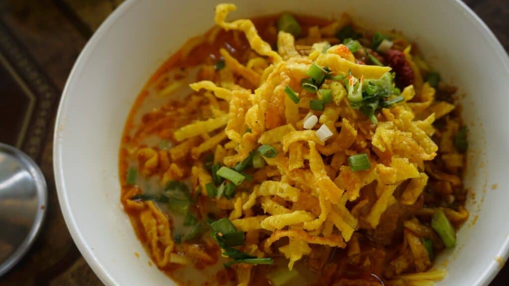 Bangkok vs Chiang Mai: 17 Helpful Comparisons That Will Help you Choose Which One To Visit 5 thai vegan food