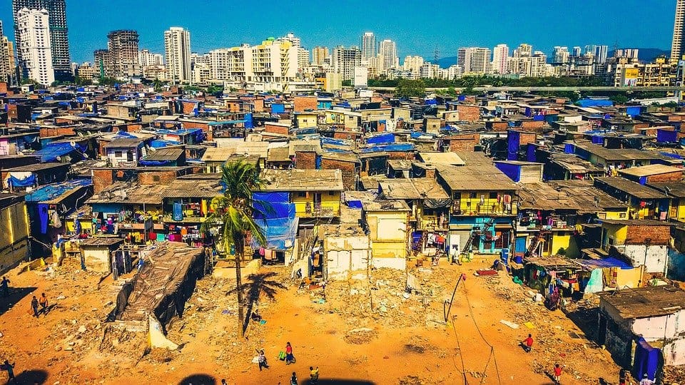 Experiencing Culture Shock in India And How To Deal With It 6 mumbai slum skyscrapers