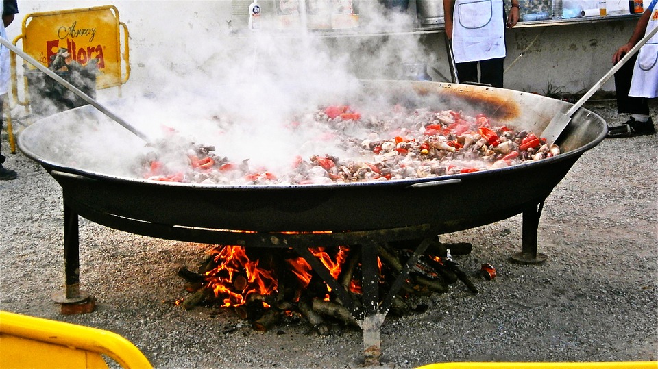 Solo in Spain- The Ultimate Guide to Solo travel in Spain 5 paella street food