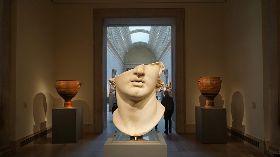 20 Awesome Things To Do Alone In NYC- New York For Solo Travelers 13 metropolitan museum of art