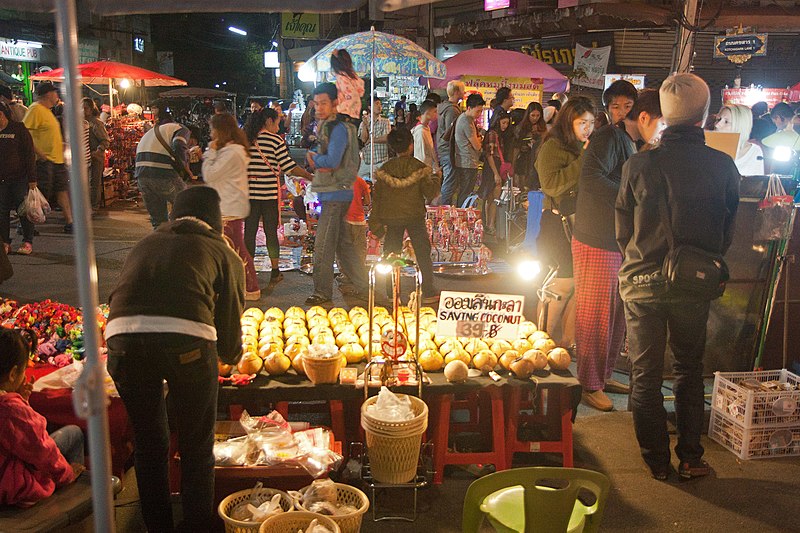 17 Exciting Chiang Mai night markets + a handful of shopping tips 8 Kad Suan Kaew Night Market