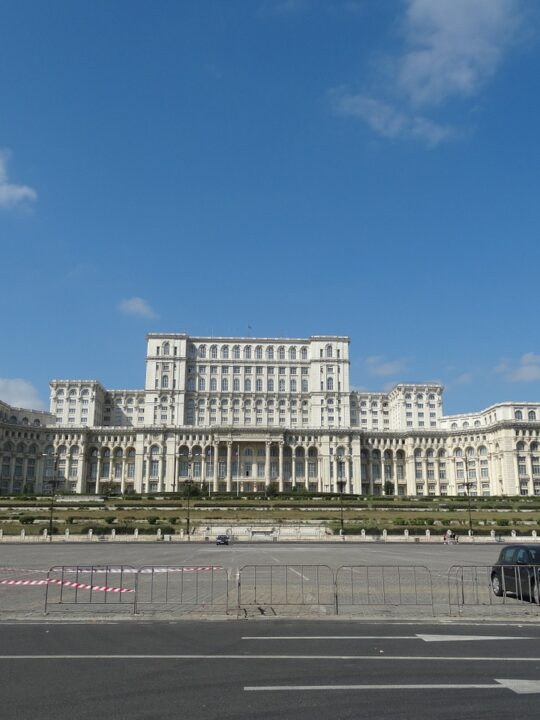 Visiting The Parliament Palace of Bucharest- The Heaviest Building In The World