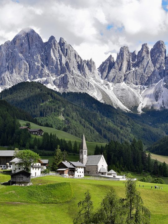 The Ultimate Guide To Hiking In The Dolomites + 16 Best Trails in The Dolomites