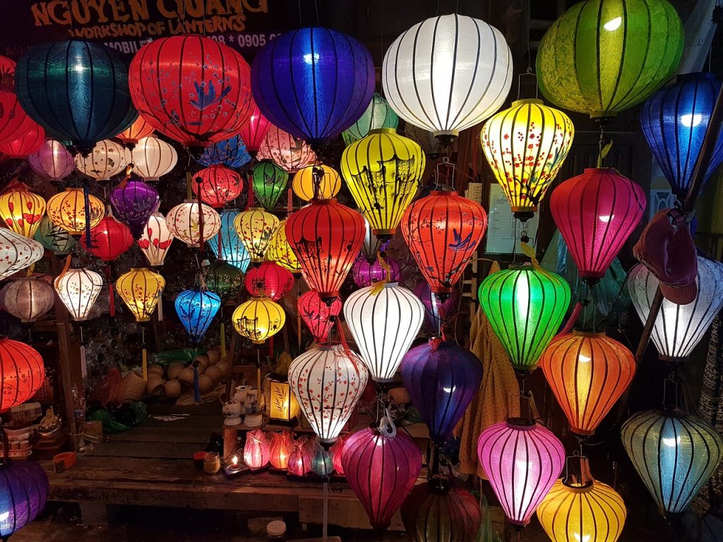 lanterns shopping in vietnam