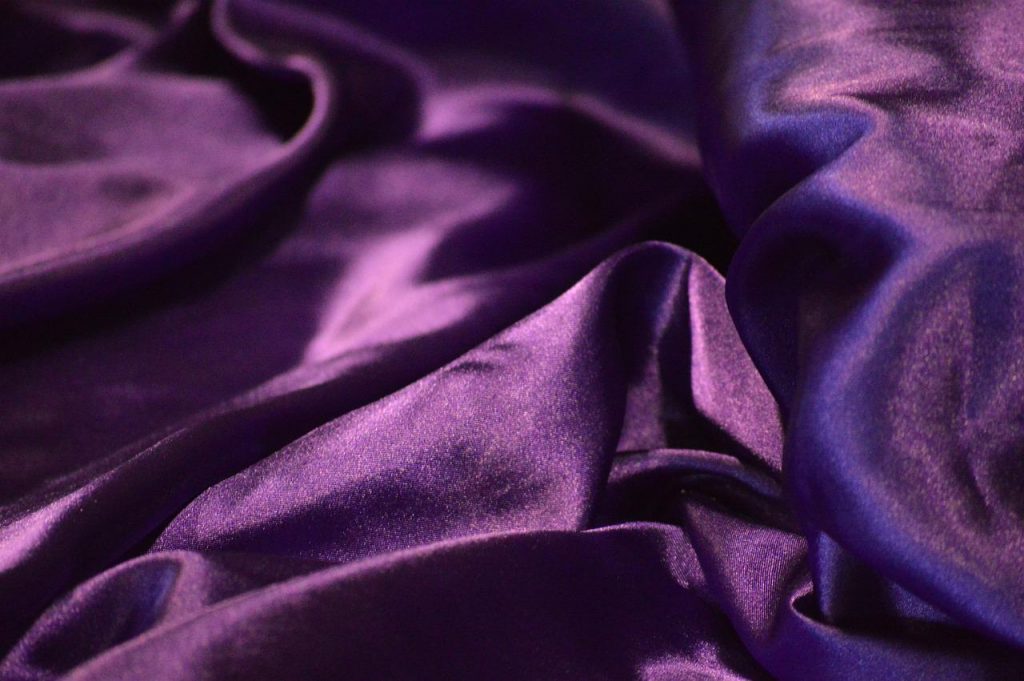 Ultimate Guide To Shopping In Vietnam- Everything You Need To Know 11 vietnamese silk