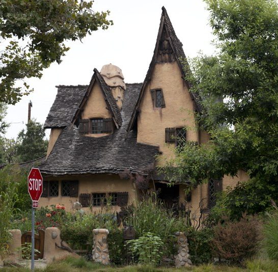 Storybook Houses in Los Angeles- Fascinating Examples Of Storybook Architecture