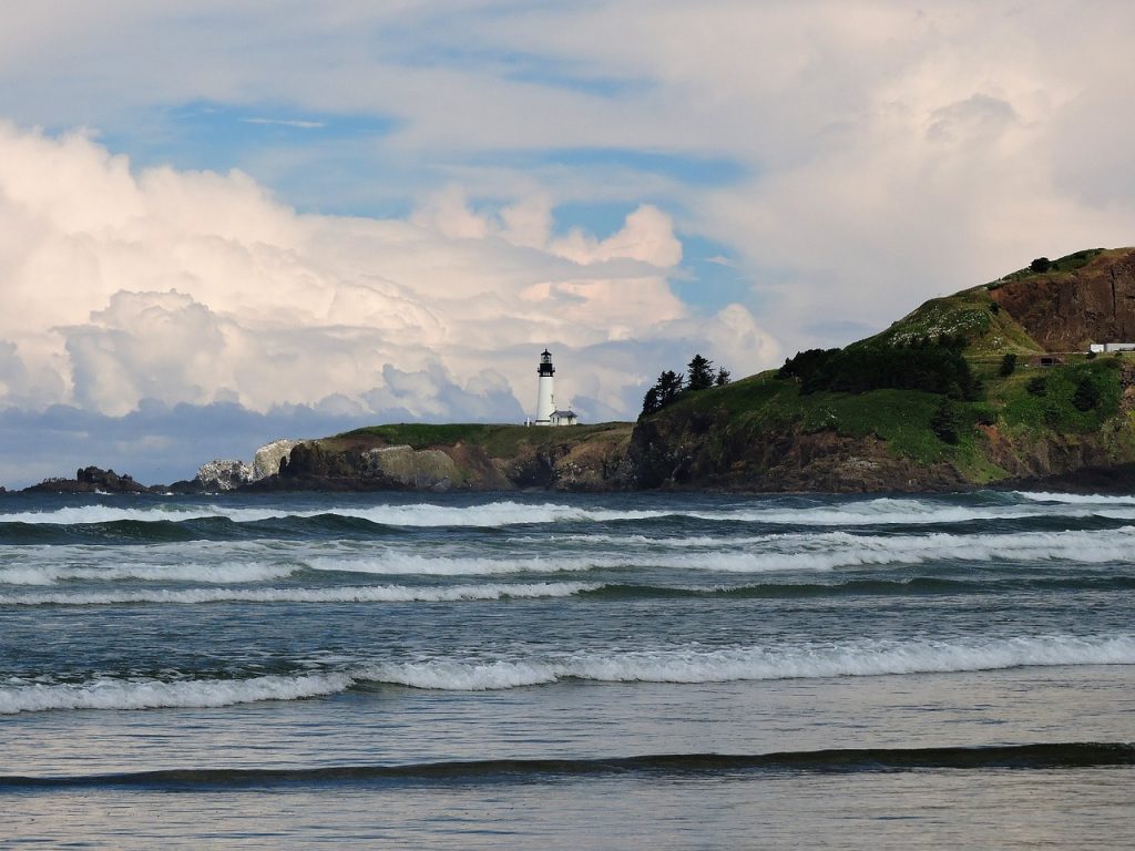 lighthouse beach oregon