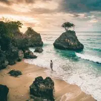 travel alone beach